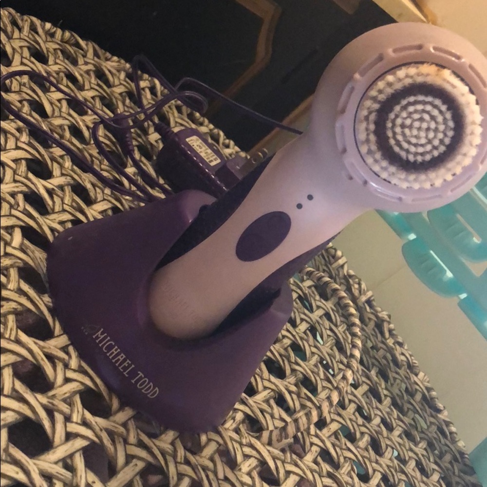 Michael Todd Soniclear Facial Brush